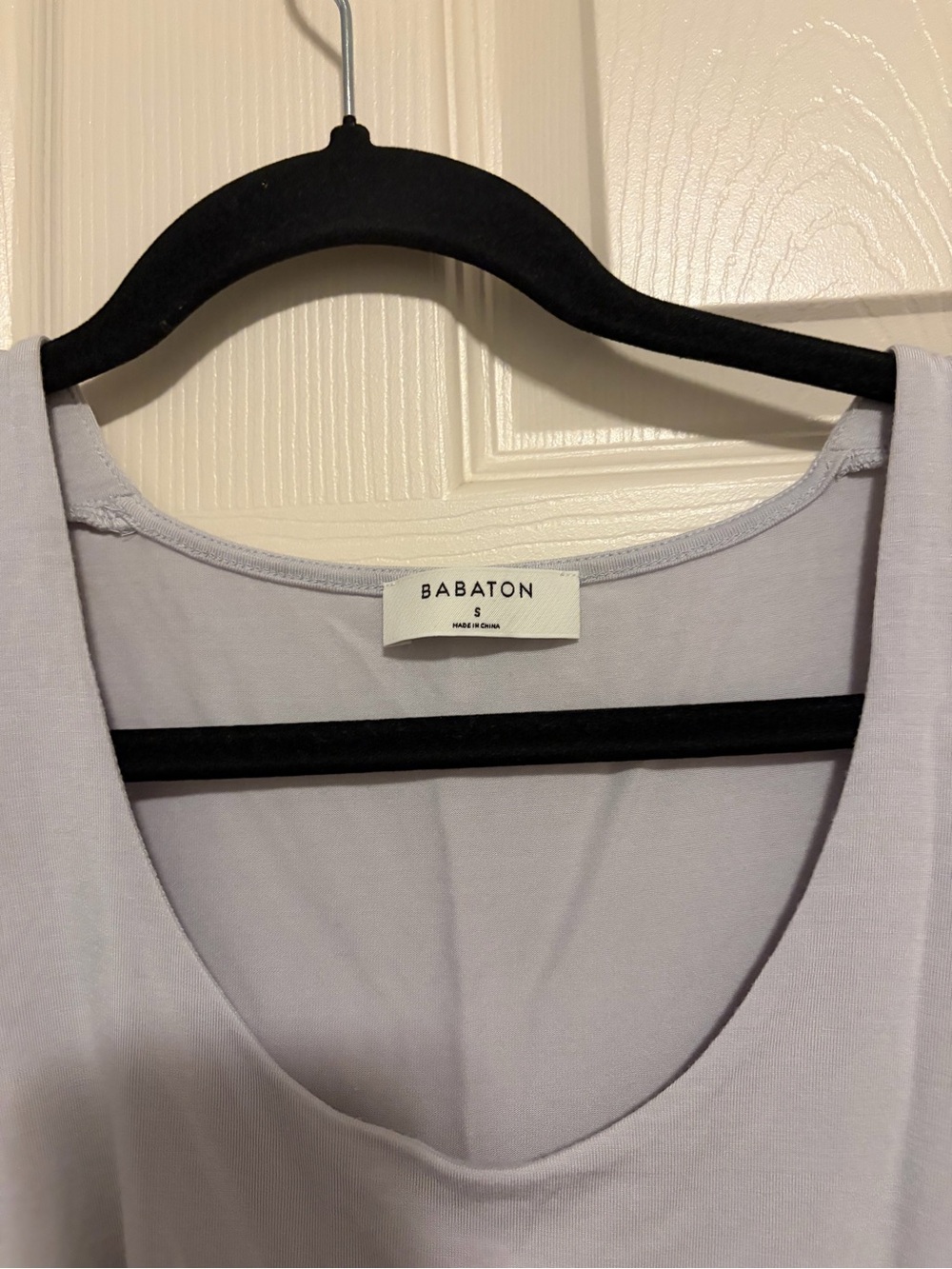 🍁 BABATON - Small Tank Top - Picture 2 of 7